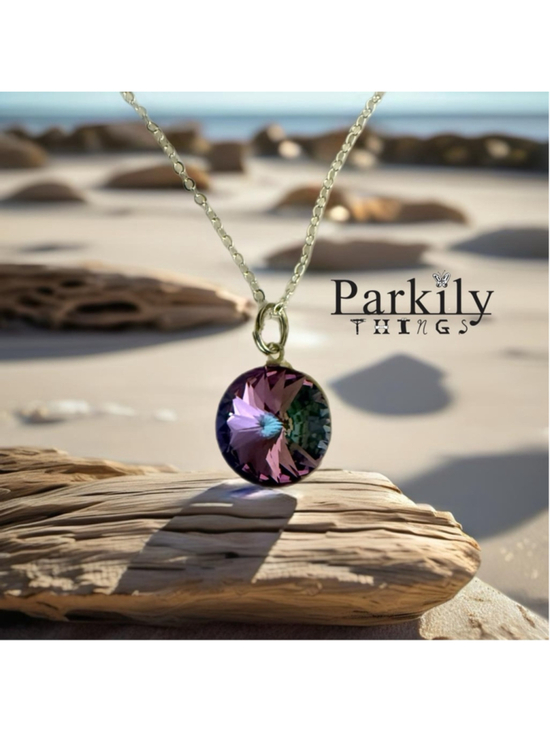 Jewelry - Handcrafted necklace with Swarovski crystal and chain